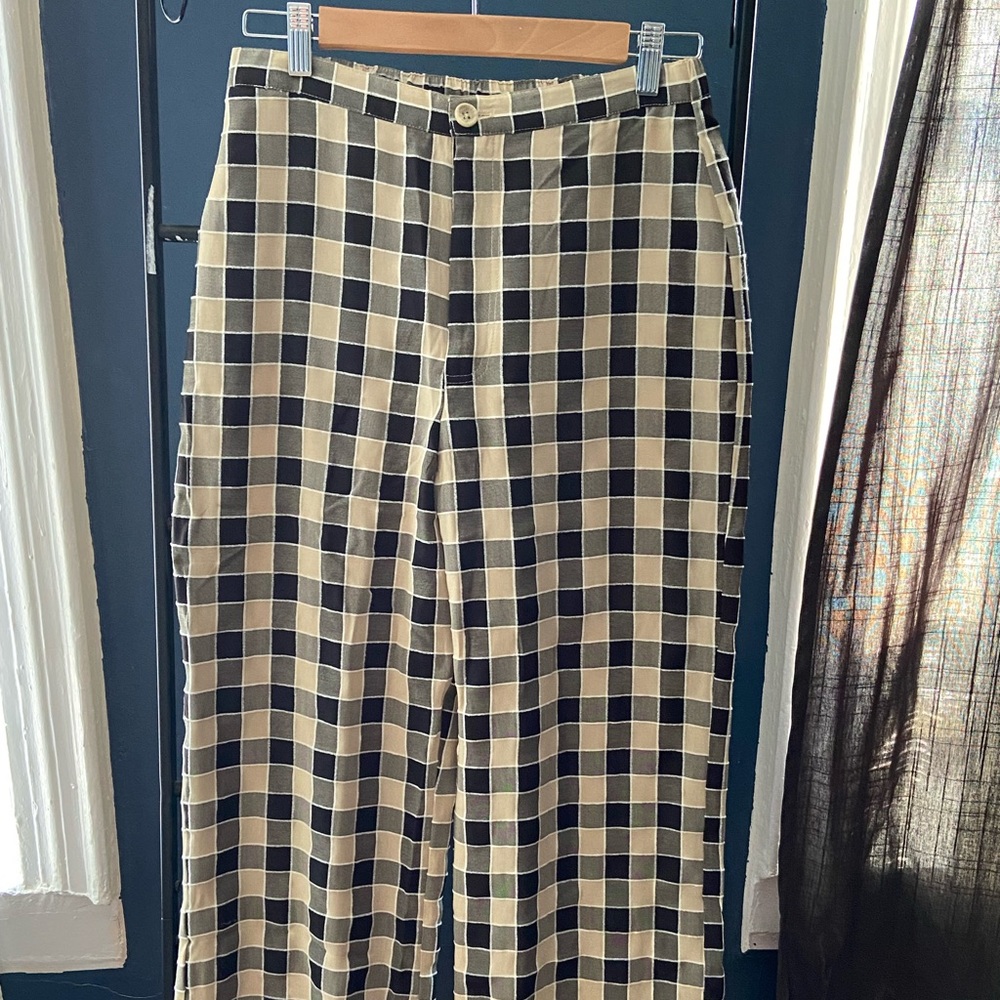 NWT Find Me Now Lala Check Pants, Size M